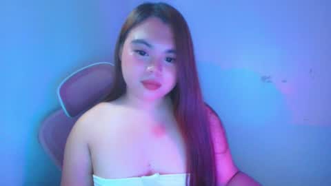 Snapshot of luisa_xpress chatting on July 19, 2026, 2:54 pm LUISA online show from July 19, 2026, 2:54 pm