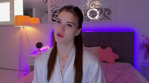 Snapshot of luisaclover chatting on April 28, 2026, 12:32 pm LuisaClover online show from April 28, 2026, 12:32 pm