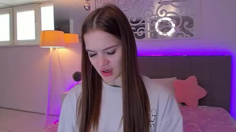 Snapshot of luisaclover chatting on April 29, 2026, 12:31 pm LuisaClover online show from April 29, 2026, 12:31 pm
