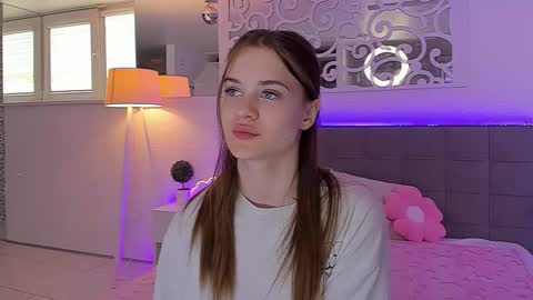Snapshot of luisaclover chatting on May 30, 2026, 12:24 pm LuisaClover online show from May 30, 2026, 12:24 pm