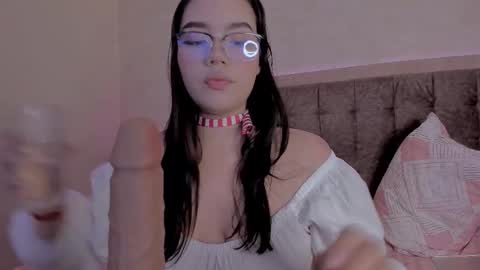 Luisa Giraldo online show from November 6, 2025, 5:47 pm