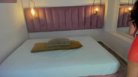 L U I S A online show from February 21, 2025, 7:54 pm