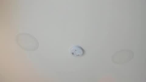 L U I S A online show from September 21, 2025, 9:05 pm