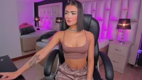 Luisa  online show from January 12, 2026, 3:28 pm