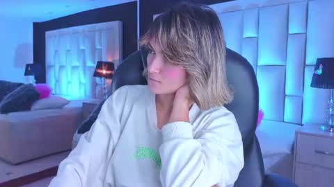 Luisa  online show from July 28, 2026, 2:13 pm
