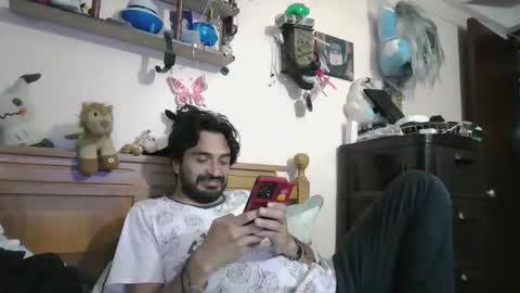 luismiastarot online show from November 7, 2025, 2:44 am