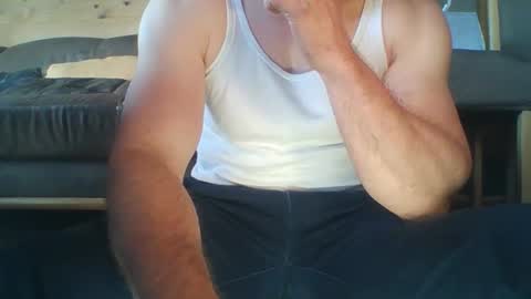 Snapshot of lukaf887 chatting on May 6, 2026, 8:41 am lukaf887 online show from May 6, 2026, 8:41 am
