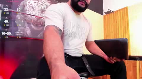 LUKE online show from November 30, 2025, 11:14 am