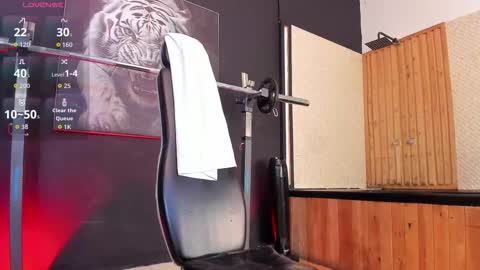 LUKE online show from December 14, 2025, 11:48 am