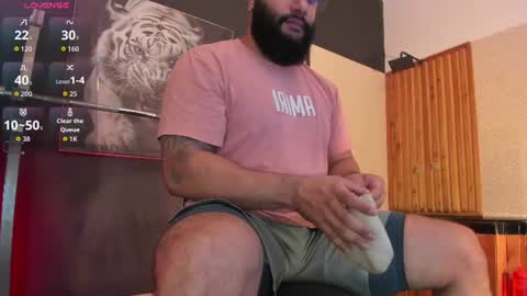 Snapshot of luke__09 chatting on July 6, 2026, 11:51 am LUKE online show from July 6, 2026, 11:51 am