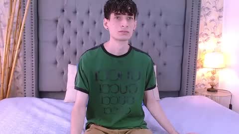 luke_carter online show from September 23, 2025, 1:14 pm