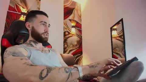 LUKE online show from October 28, 2025, 1:25 pm