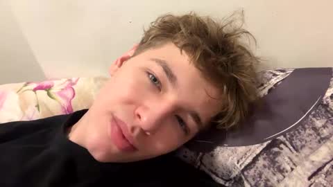 lukedesirable online show from January 10, 2025, 8:26 pm