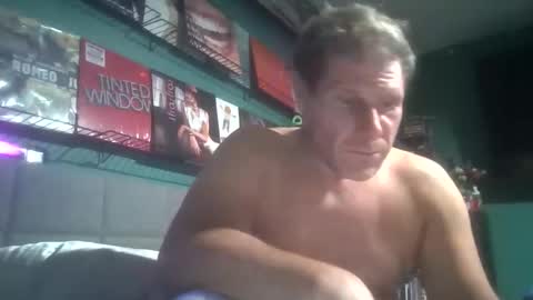 Snapshot of lukeewingxxx chatting on February 9, 2026, 7:45 am DJ JAGGED online show from February 9, 2026, 7:45 am