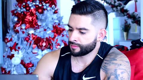 Lukhas f4f online show from December 11, 2024, 9:34 pm