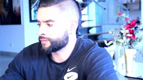 Lukhas f4f online show from January 31, 2025, 9:59 pm