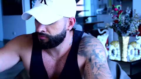 Lukhas f4f online show from February 25, 2025, 7:47 pm