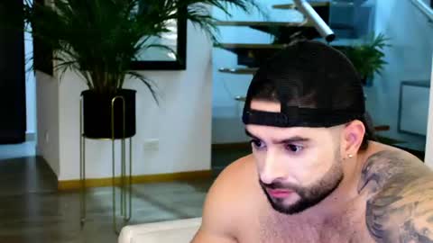 Snapshot of lukhass chatting on June 21, 2026, 12:24 am Lukhas f4f online show from June 21, 2026, 12:24 am