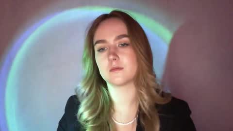 Lulu Baby18 online show from February 6, 2025, 3:52 pm