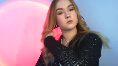 Lulu Baby18 online show from February 8, 2025, 1:22 pm