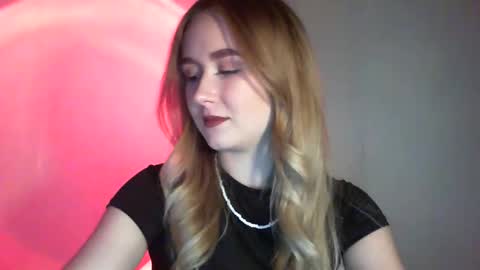 Lulu Baby18 online show from February 20, 2025, 3:52 pm