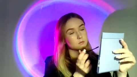 Lulu Baby18 online show from February 22, 2025, 2:08 pm