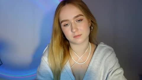 Lulu Baby18 online show from February 27, 2025, 4:43 pm