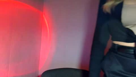 Lulu Baby18 online show from March 1, 2025, 5:27 pm