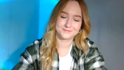 Lulu Baby18 online show from March 7, 2025, 4:44 pm