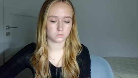 Lulu Baby18 online show from March 3, 2026, 8:04 pm