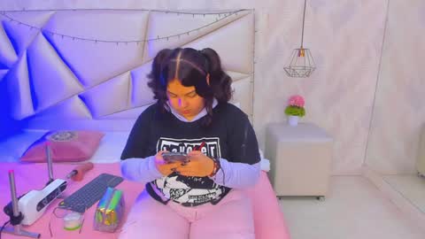 lulu online show from February 5, 2025, 7:20 pm