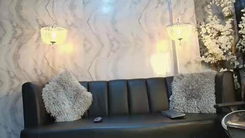 lulu_litle online show from March 6, 2026, 7:43 pm