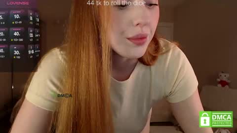 Snapshot of lulu_moons chatting on June 4, 2026, 6:58 pm Lulu online show from June 4, 2026, 6:58 pm