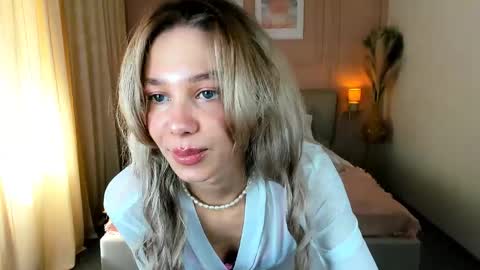 Snapshot of lulualise chatting on May 5, 2026, 1:52 pm Alise online show from May 5, 2026, 1:52 pm