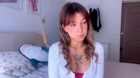 lulu berry online show from June 6, 2026, 2:05 am