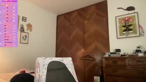 Lulu Mei online show from September 10, 2025, 10:10 pm