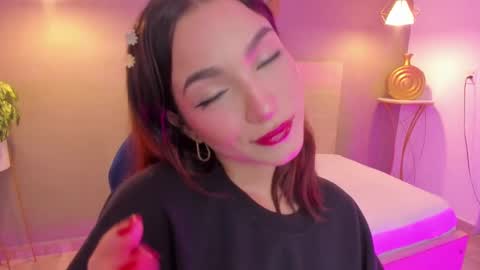 L U M A online show from September 24, 2025, 2:59 am