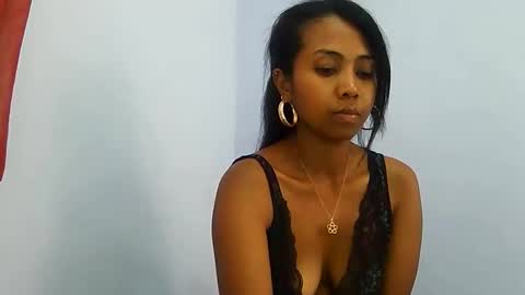 Luna online show from April 22, 2026, 8:06 am