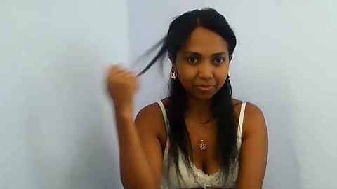 Luna online show from April 24, 2026, 6:27 am