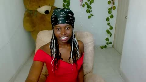 Snapshot of luna253951 chatting on May 27, 2026, 2:03 pm luna253951 online show from May 27, 2026, 2:03 pm