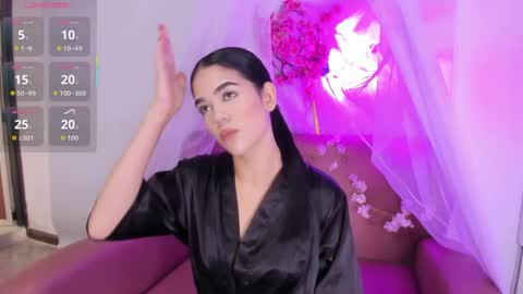 Luna online show from April 1, 2026, 1:41 pm