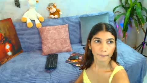 luna__logan online show from September 8, 2025, 2:49 pm