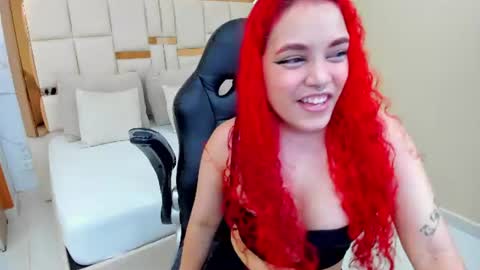 Snapshot of luna__vegga chatting on July 24, 2026, 4:49 pm Luna online show from July 24, 2026, 4:49 pm