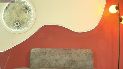 luna__velvet online show from April 21, 2026, 12:33 pm