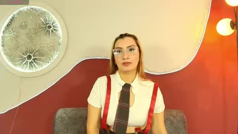luna__velvet online show from April 22, 2026, 12:18 pm
