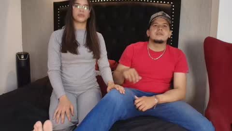 Luna And Titan  online show from October 29, 2025, 2:19 pm