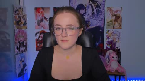 Snapshot of luna_berryy chatting on January 17, 2025, 8:33 pm luna_berryy online show from January 17, 2025, 8:33 pm