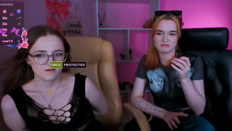 Snapshot of luna_berryy chatting on January 29, 2025, 2:51 am luna_berryy online show from January 29, 2025, 2:51 am