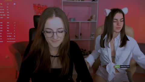 Snapshot of luna_berryy chatting on February 5, 2025, 8:25 pm luna_berryy online show from February 5, 2025, 8:25 pm