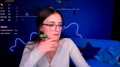 Snapshot of luna_berryy chatting on February 12, 2025, 8:40 pm luna_berryy online show from February 12, 2025, 8:40 pm